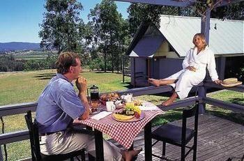 Vineyard Hill 3* Lovedale