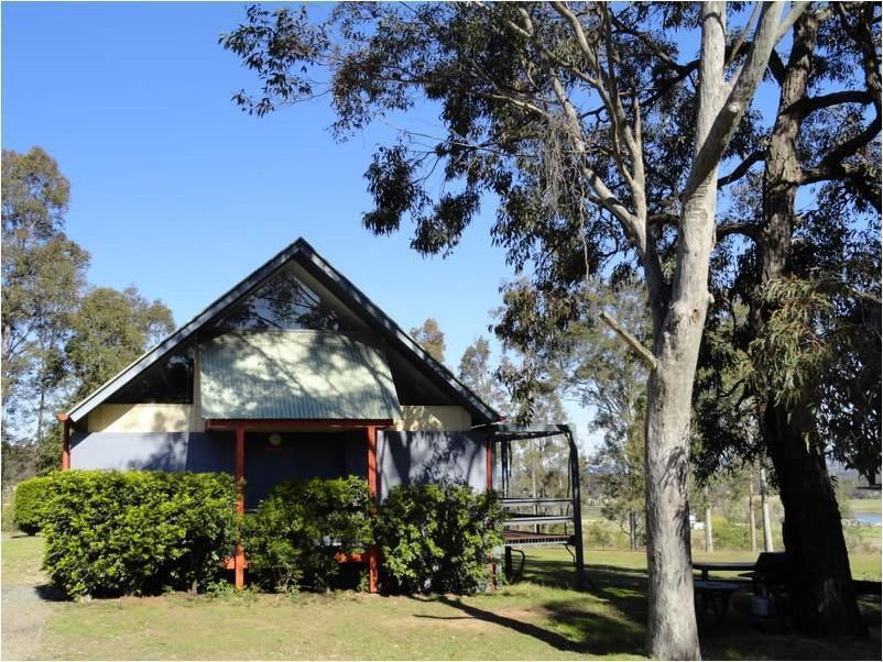 Vineyard Hill Holiday park 3*
